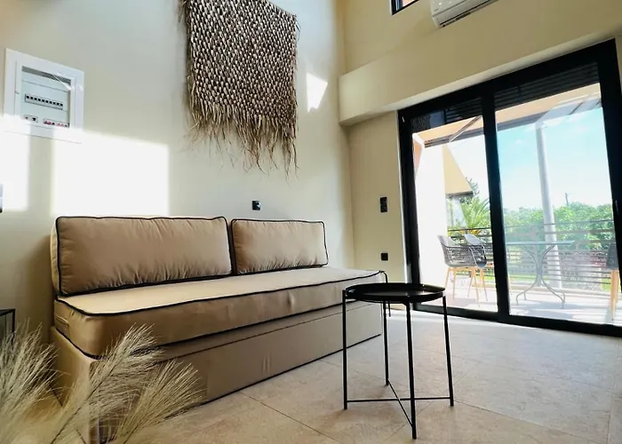 Athilia Apartahotel 4*