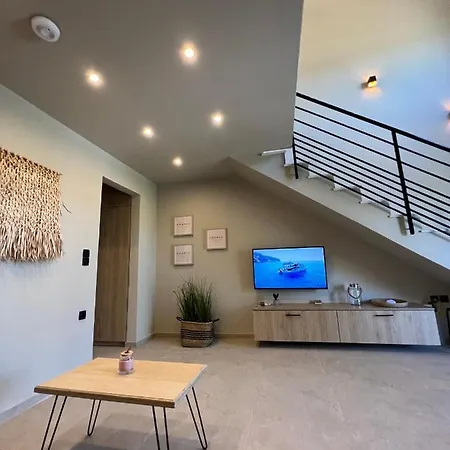 Apart Otel Athilia 4*